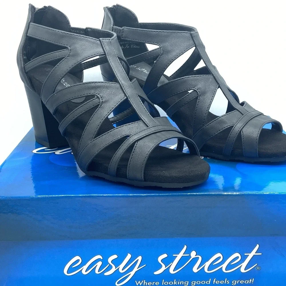 Easy Street Amaze Black Sandals Women's 9M Strappy Minimalist Edgy Block Heels